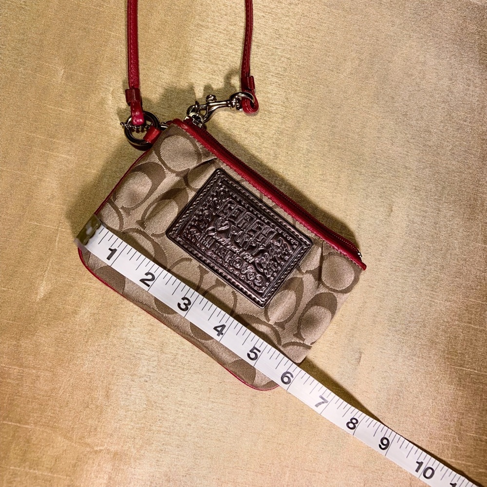 ‼️SOLD‼️Poppy Coach Wristlet - Picture 3 of 6